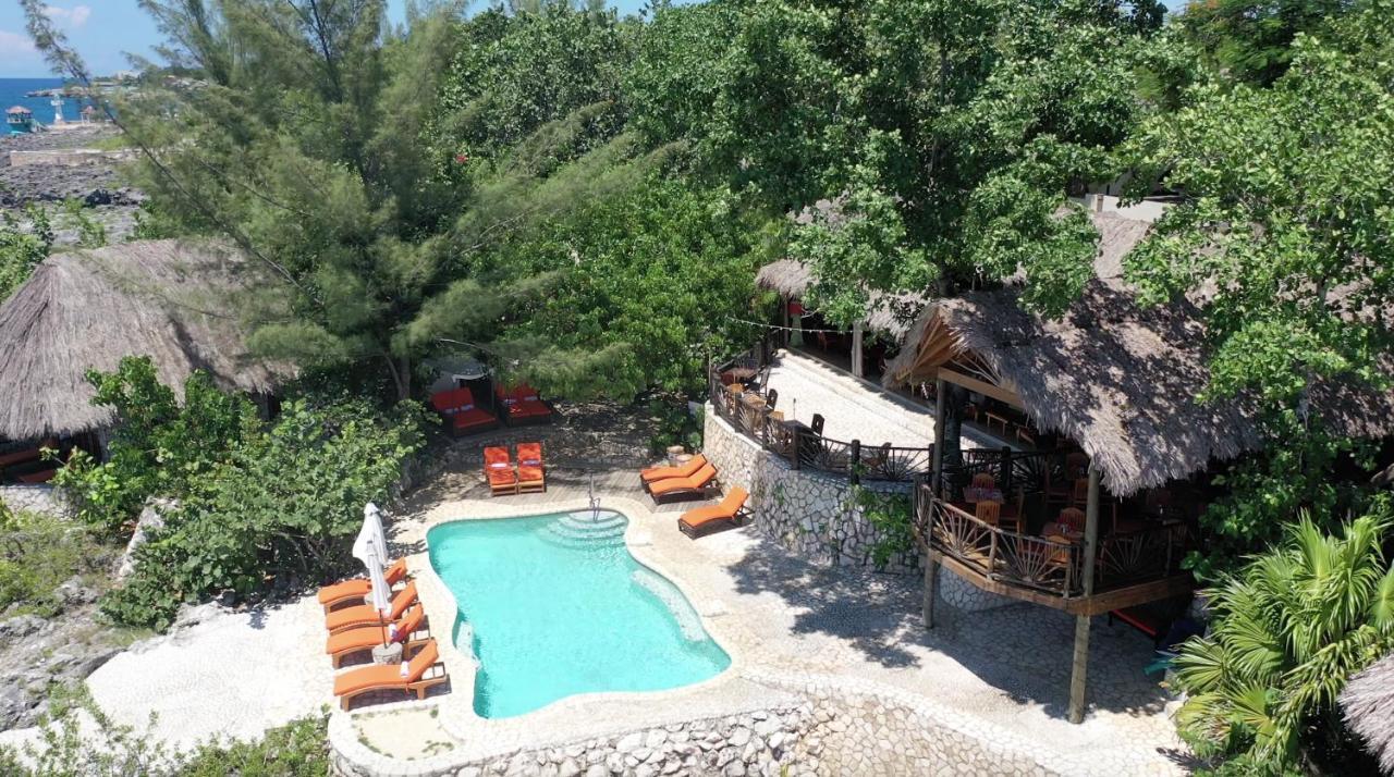 Tensing Pen Negril Buitenkant foto